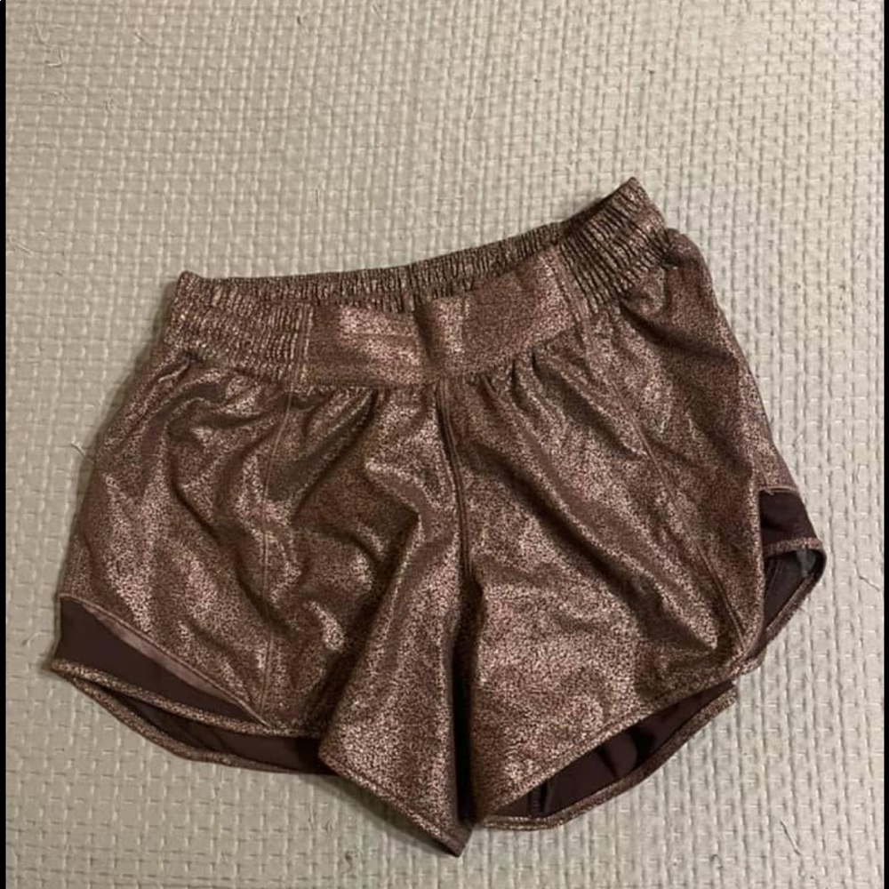 ISO these shorts in size 6 please!!!